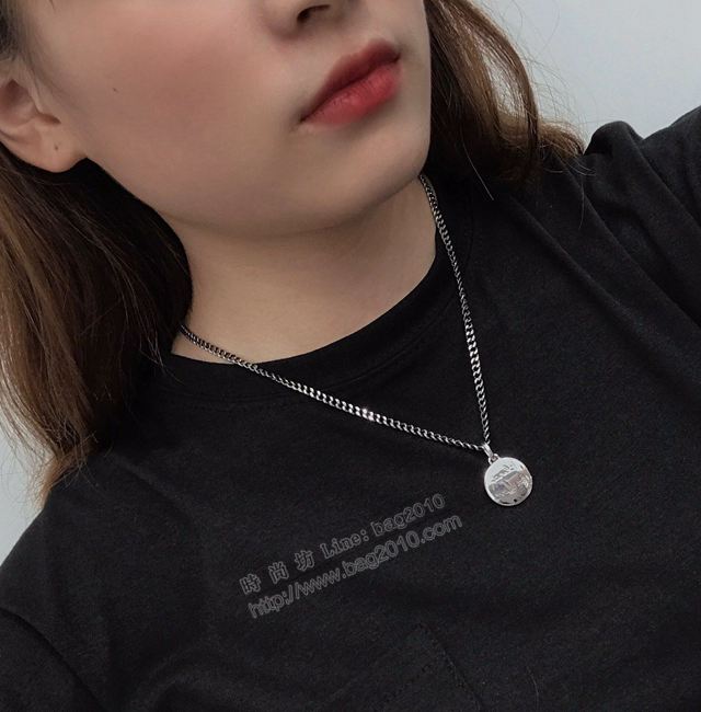 GUCCi飾品 古馳泰銀復古圓形牌吊墜  zgbq1135
